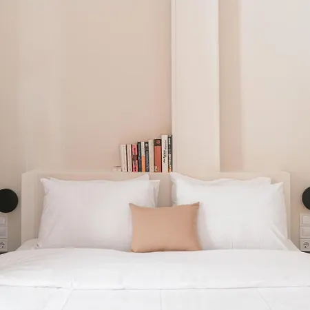 Circle Inn Athens